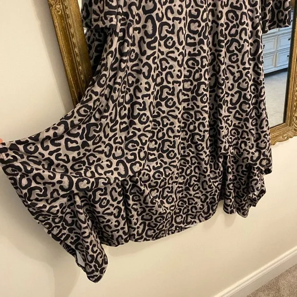 Chic Long Sleeve Leopard Print Dress - Picture 4 of 4